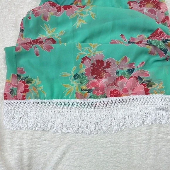 Green Floral Sleeveless Mini Summer Dress with White Fringe - Picture 6 of 6